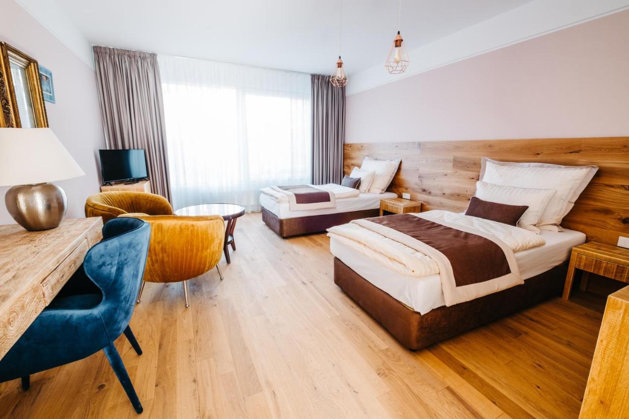 Boutique Hotel Corso Řevnice Zewnętrze zdjęcie